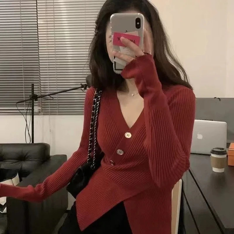 Pure Desire Style V-neck Sweater Womens Spring Splicing Button Fashion Cross Waist Weight Loss Splicing Knitted Long Sleeve Top 241128