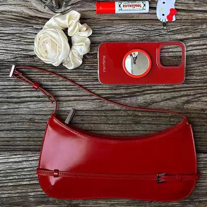 Purses: Chic hot Women's Designer Tote Bags - Minimalist Leather Underarm Baguette Handbag, Vintage Elegant Evening Shoulder Bag for