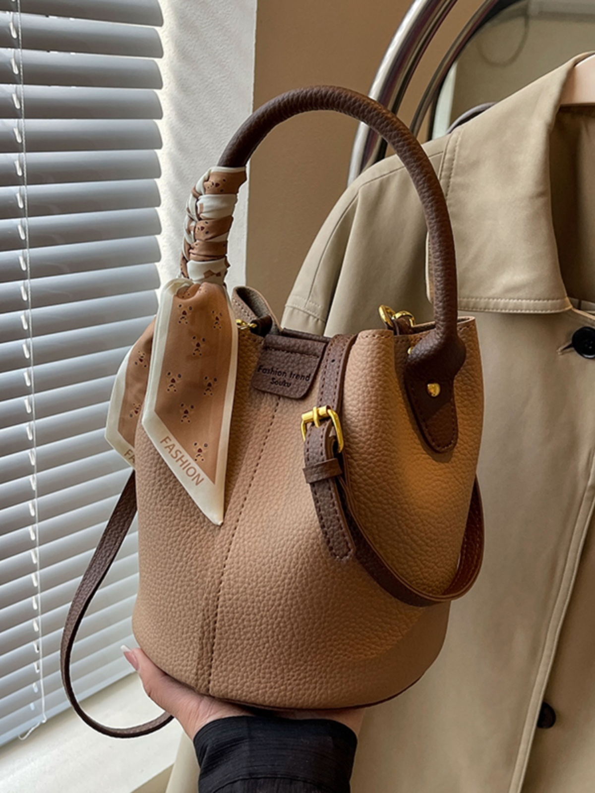 New silk ribbon design PU leather women's slanted bucket bag fashion shoulder bag designer women's handbag and wallet