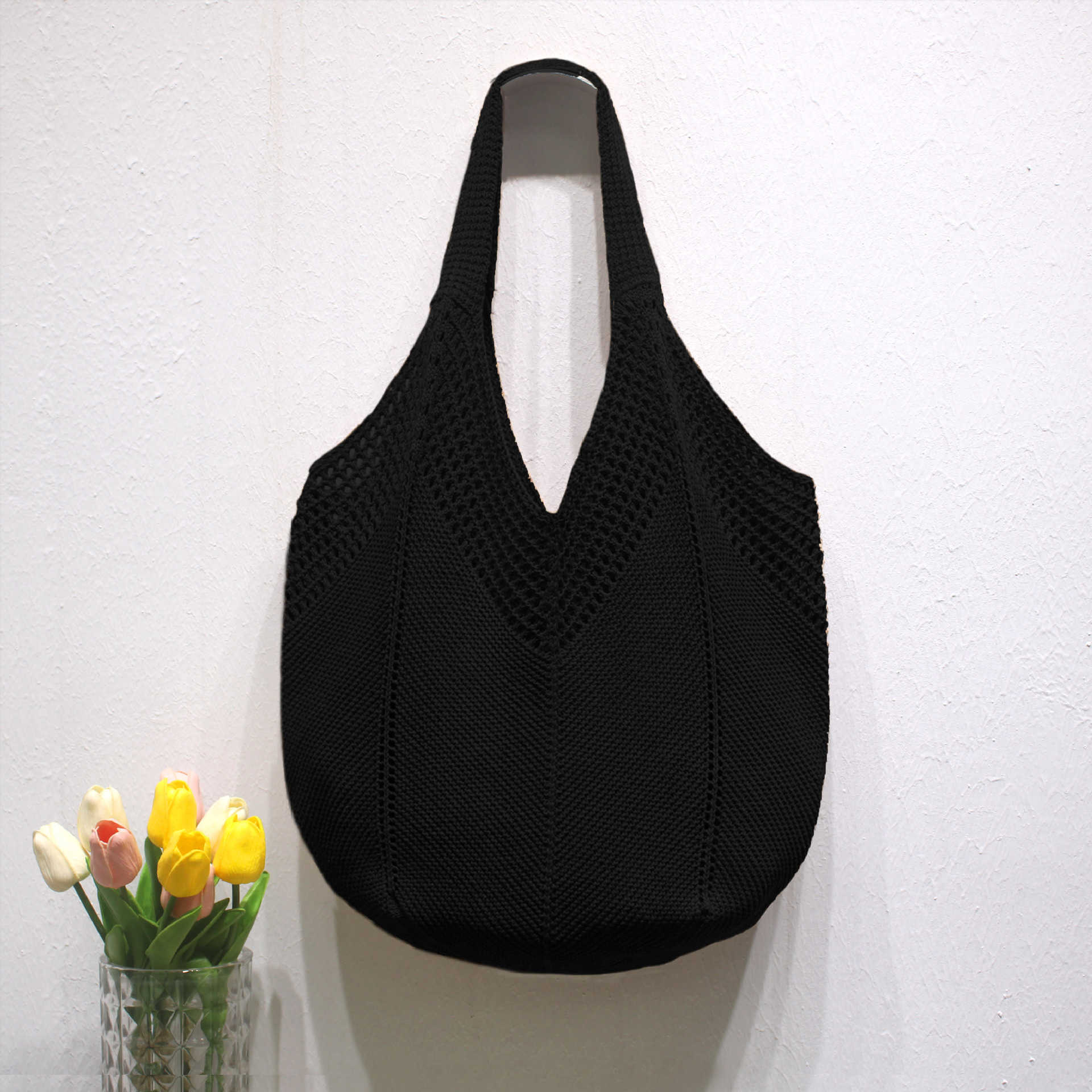 Leisure large capacity polyester knitted bag, new hollow knitted bag, sweet style shoulder bag, vacation beach bag, women's bag