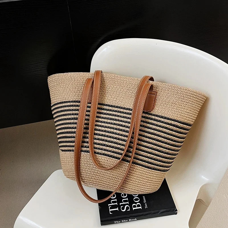 trend New Large Capacity Casual Straw Shoulder Patch High Quality Sewing Thread leisure Zipper Beach Party Designer Handbag Trendy Shoulder Bag