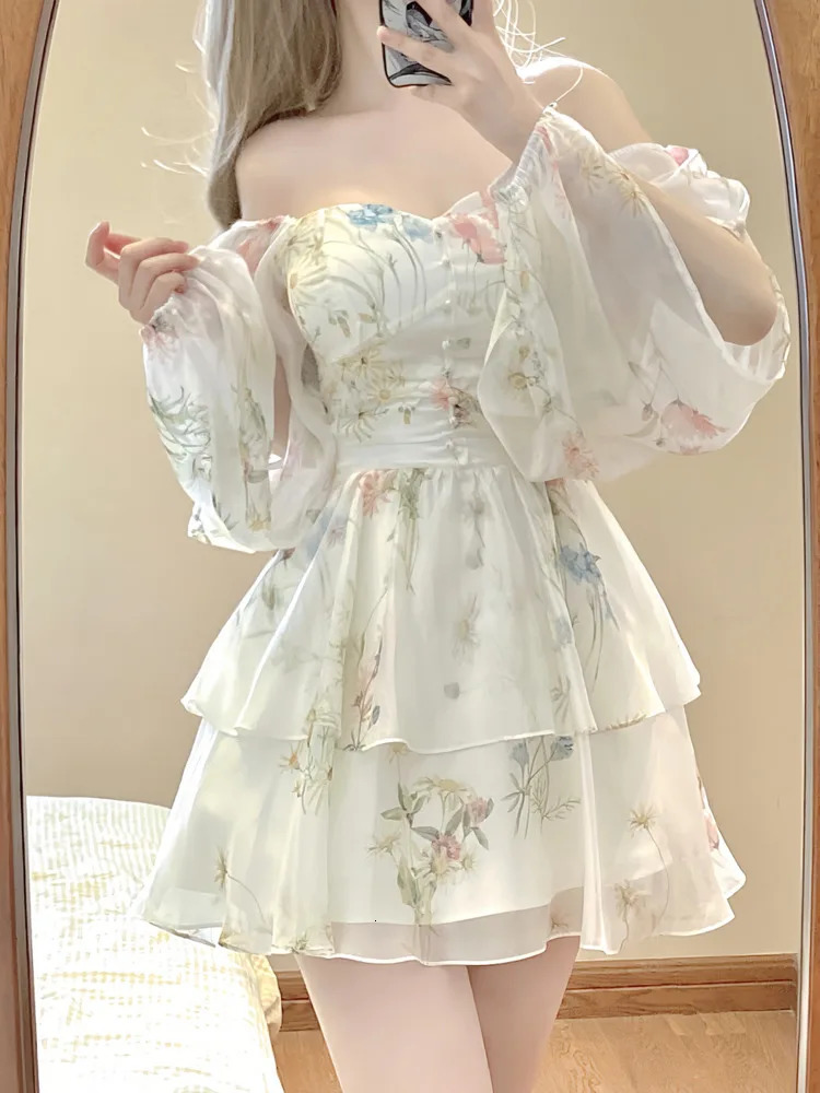 French Elegant Floral Mini Dress Chiffon Long Sleeve Evening Party Dress Women Holiday Beach Boho Fairy Dress Korean Robes 240415