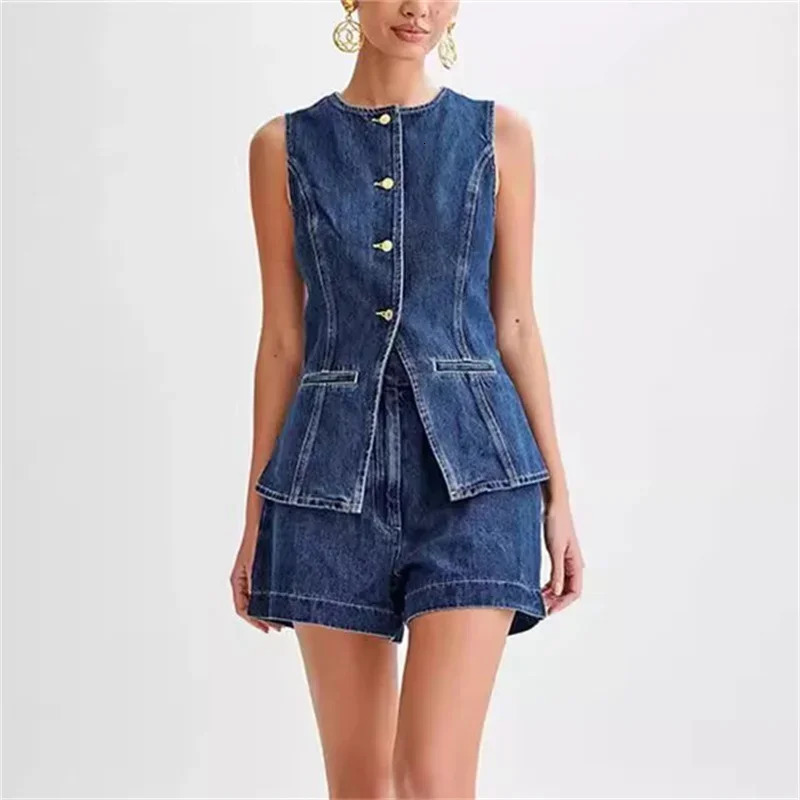2024 Vintage Casual Denim Suits Back Split Women Sleeveless Button Splicing Slim Jacket Female Two Piece Sets High Waist Shorts 241127