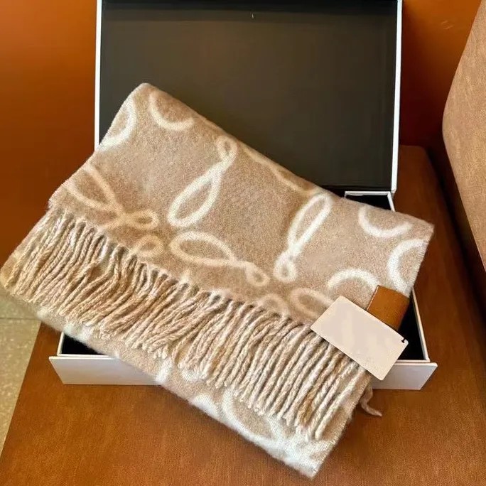 Fashion LOEvvEs designer scarves women's luxury cashmere scarves vintage long shawls classic men's warm wool scarves autumn and winter cold protection scarves