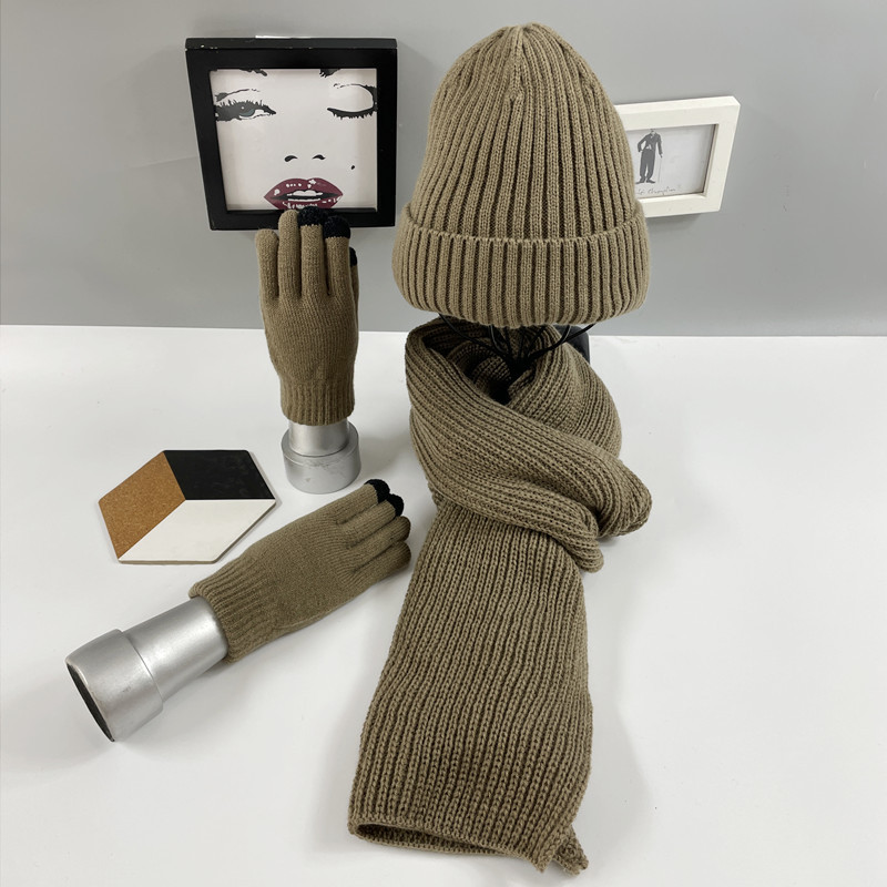 European and American autumn and winter yarn thickened outdoor insulation manufacturer direct sales multiple piece set knitted scarf hat glove three p