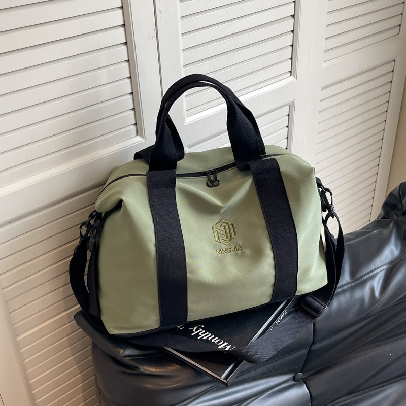Outdoor large capacity multifunctional travel new New versatile lightweight crossbody bag, men's women's casual sports and fiess bag