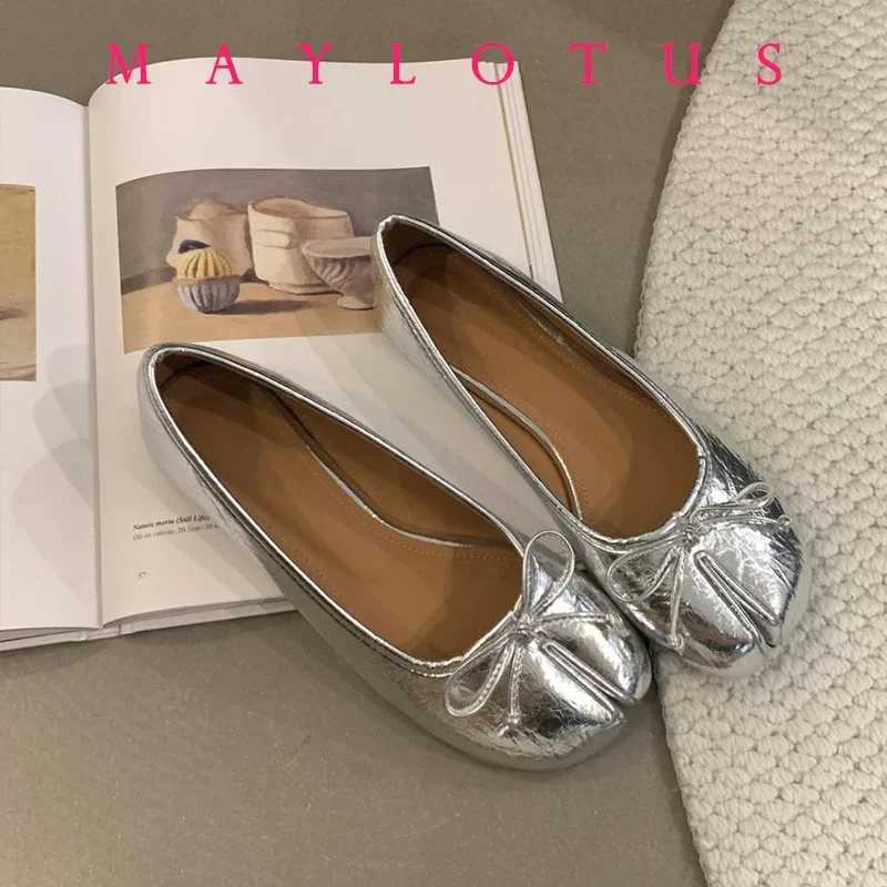 Spring Women Flat Split Toe Shoes with Bow Soft Leather Bow Tie Front Shallow Slip On Girls Tabi Shoes Flats Ballet ShoesC241128