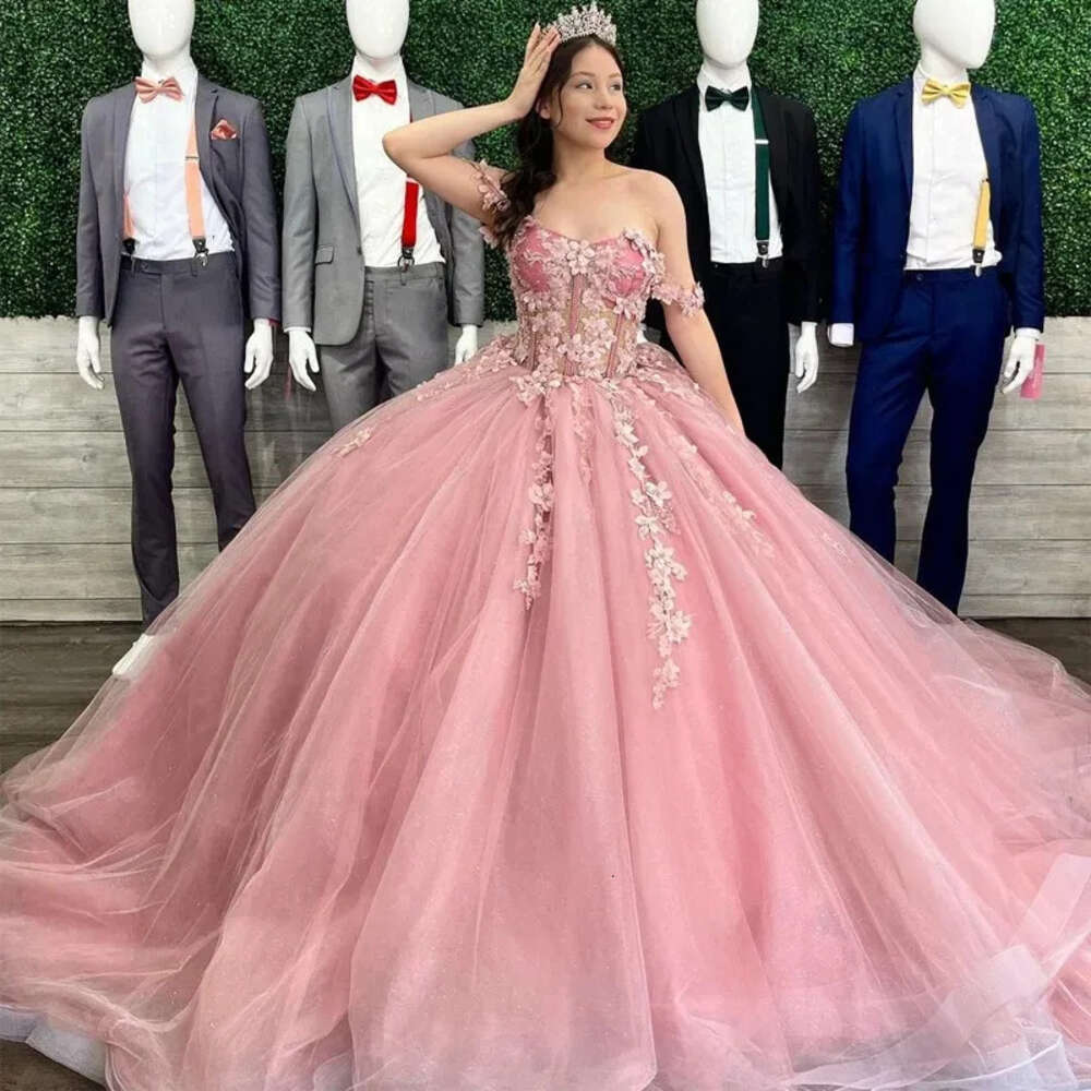 Sweetheart Pink Wer Quinceanera Dusty Dresses 3D Ral Appliques Sleeveless Beading Ball Gown Off Shoulder 15 Prom Celebrity Dress Sweet 16 Girls Party 
