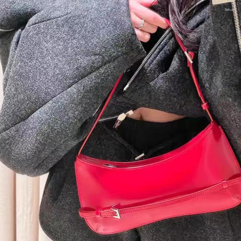 Purses: Chic hot Women's Designer Tote Bags - Minimalist Leather Underarm Baguette Handbag, Vintage Elegant Evening Shoulder Bag for