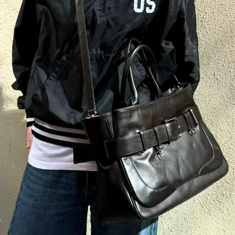 New Fashion Versatile Belt Buckle Horizontal Large Capacity Cool Style Commuter Korean Women's Crossbody Travel Bag PC