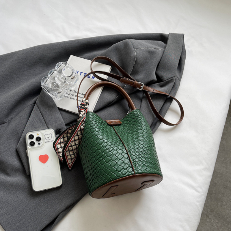 New leisure retro bucket with scarf large capacity wallet and handbag trend women s casual shoulder simple woven pattern designer crossbody bag