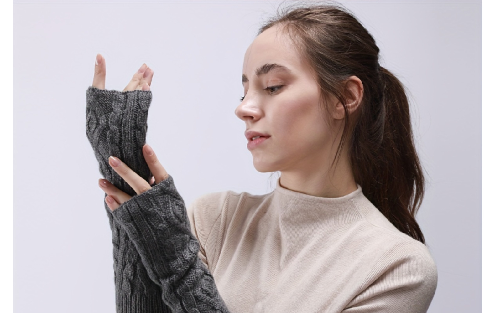 New gloves arm sleeves female autumn and winter long fingerless Fried Dough Twists half finger gloves thickened warm wool false sleeves