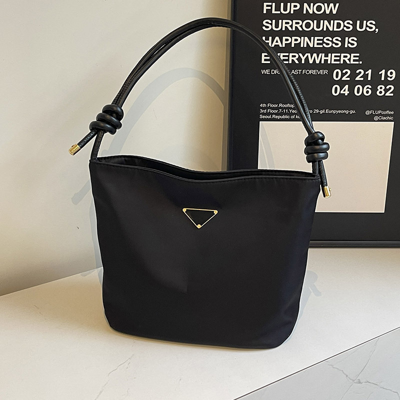 New handbag backpack black adjustable fashionable niche adjustable shoulder strap fashionable practical designer handbag fashionable shoulder bag bag