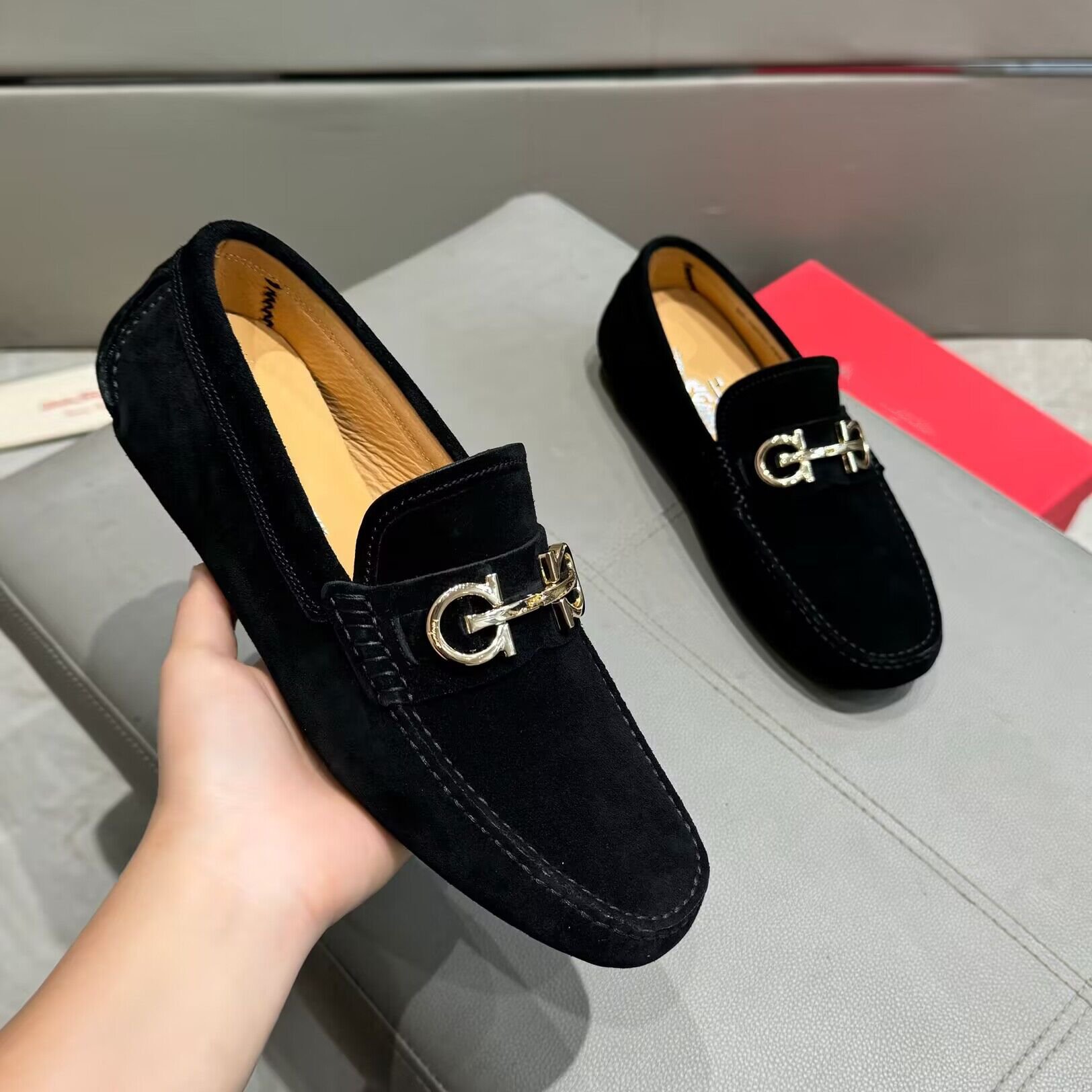 F Designer Men Driver Shoes Dress Shoes Man Moccasin loafers Designer Casual Shoes loafers mules Square Buckle htre00001