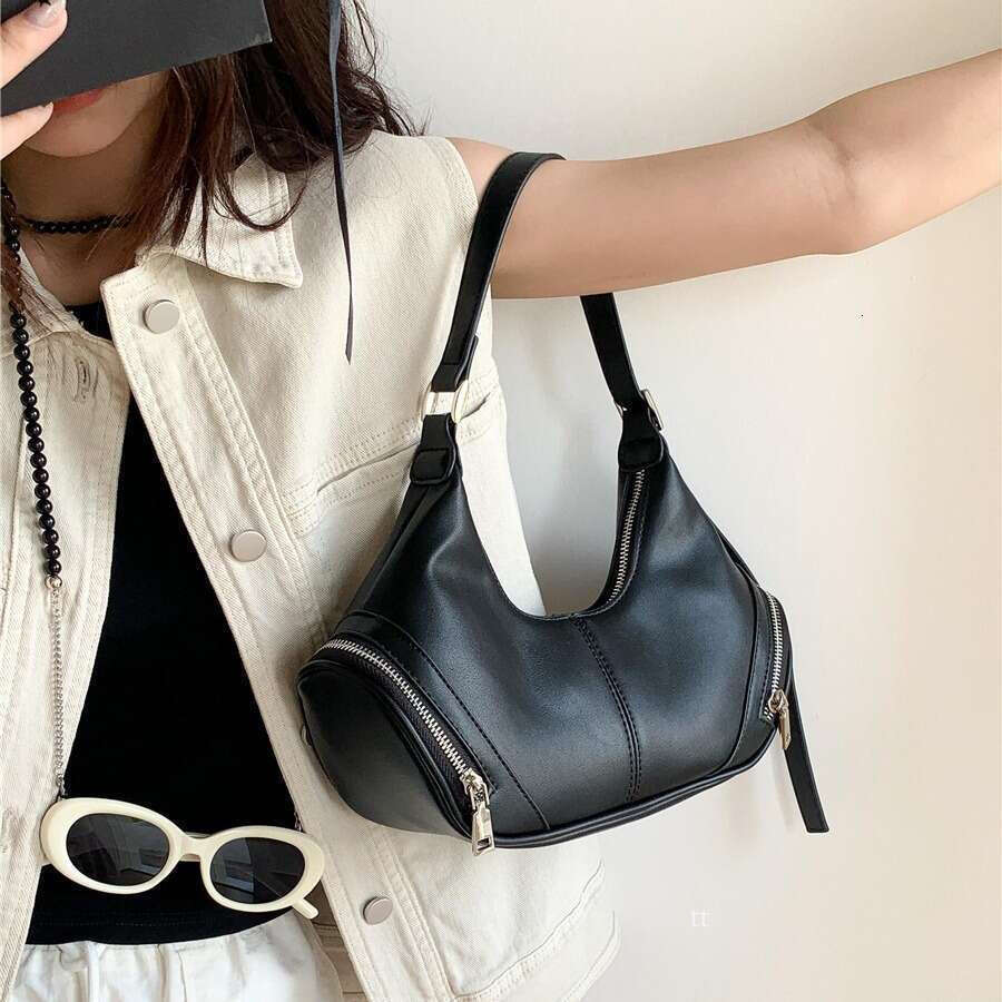 HBP Womens handbag Korean version spicy girl pillow trendy niche style armpit bag high-end and fashionable versatile solid color single shoulder bag f