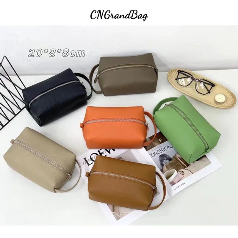 Free Customized Letters Cow Leather High Quality Wash Bag Large Capacity Genuine Leather Travel Portable Cosmetic Bag For Women 241128