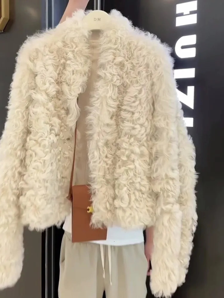 Light Versatile furry cashmere fur coat womens winter clothing thick warm fur integrated coat womens top 241128