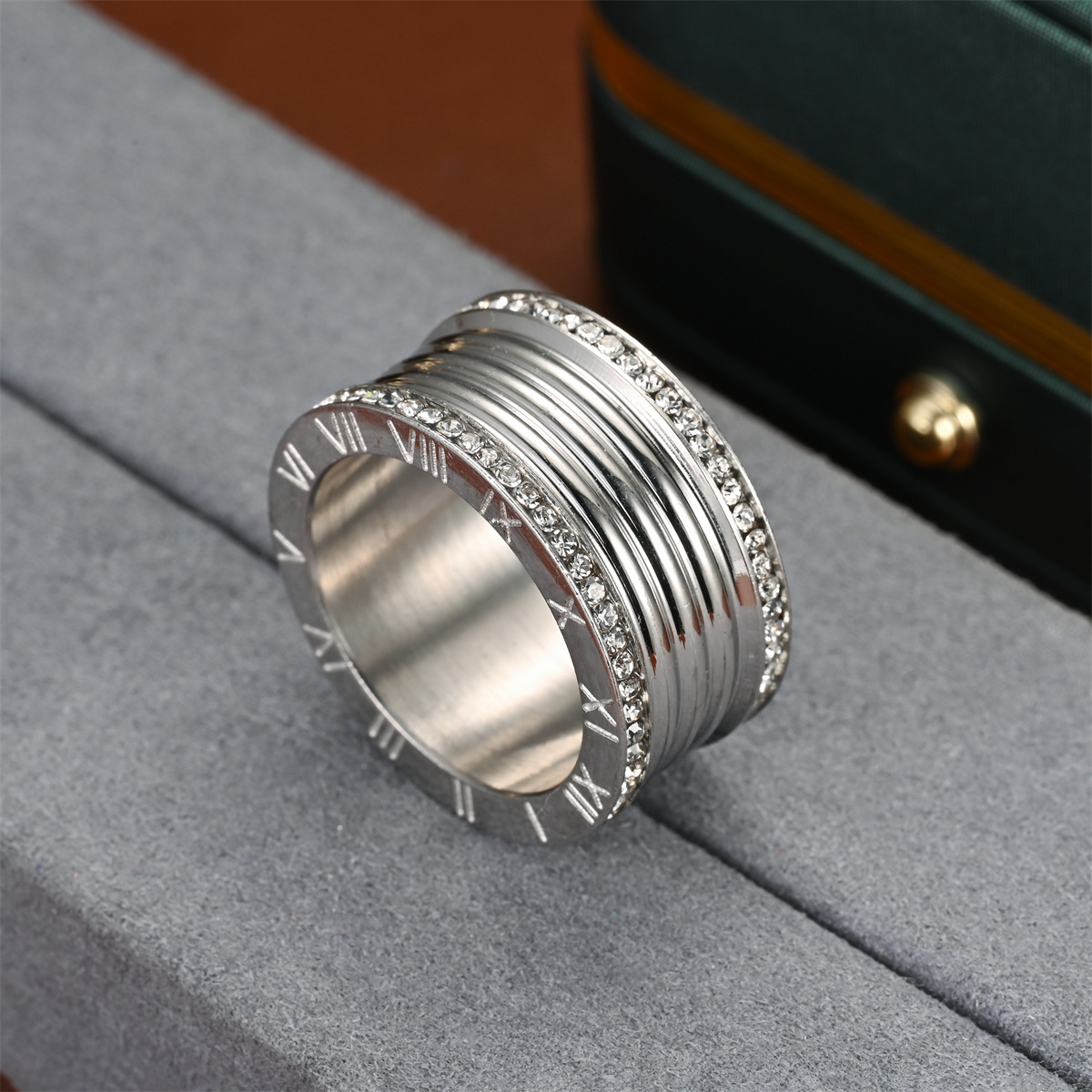 Europe and the United States popular double rows full of diamonds ring extra wide Roman numerals stainless steel ladies finger ring jewellery products