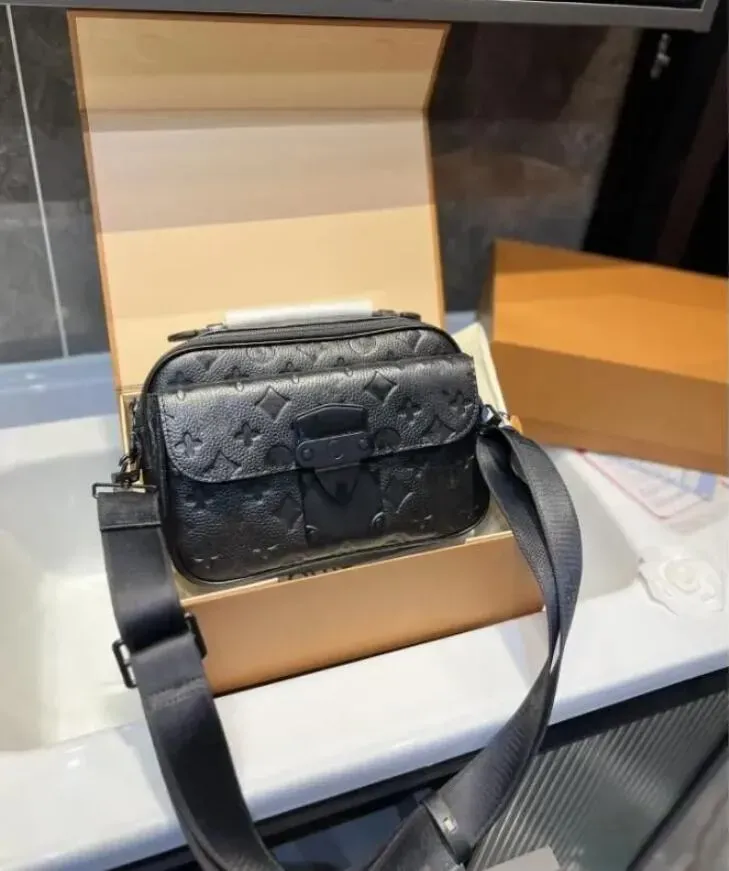 S Lock Crossbody Bag Men's Designer Messenger Bag Embossed Black Shoulder Bag Leather Messenger Handbag Luxury Crossbody Purse Purse M4