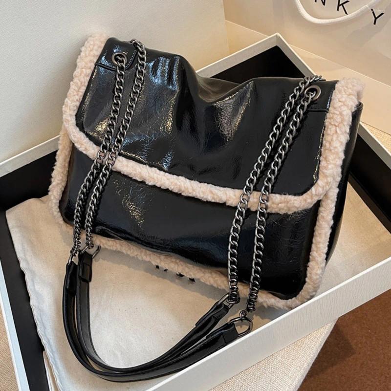 Free Delivery 2025S Designer Chain Crossbody | Tote Bag Lambskin With Patent Leather & High Quality PU Handbag Shoulder Women Crossbody Bag Designer B