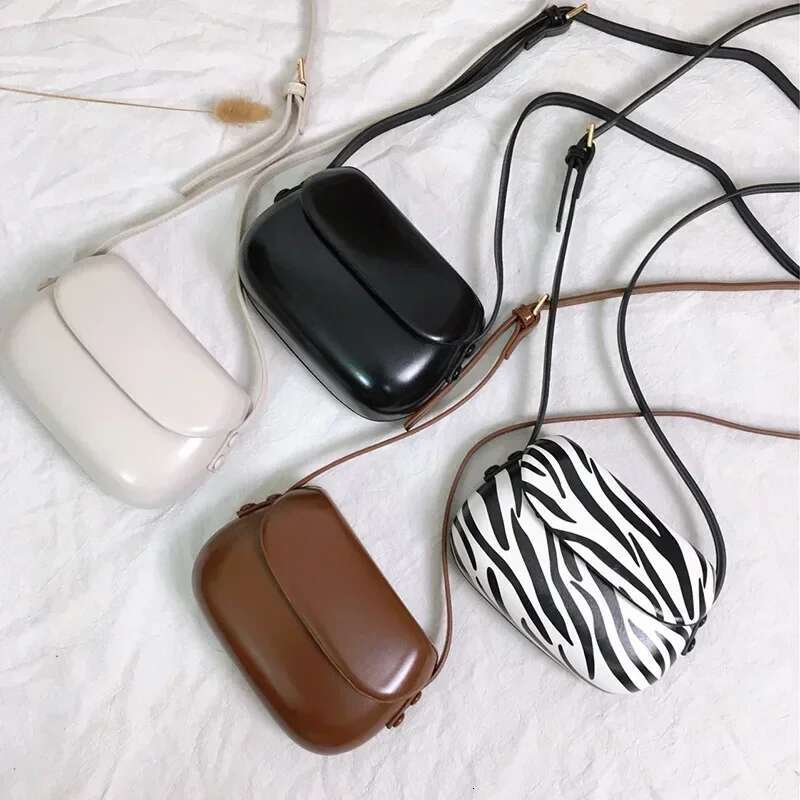 Women Messenger High Quality PU Leather Shiny Shoulder Fashion Hard Flip Buckle Mobile Phone Bag Outing Coin Purse