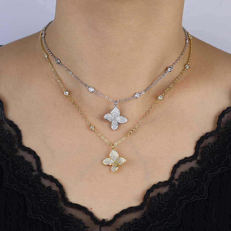 2025 Classic Charm Pendant Necklace for Women Fashion AAA Cubic Zirconia Paved wer Sparkg Wedding Jewelry