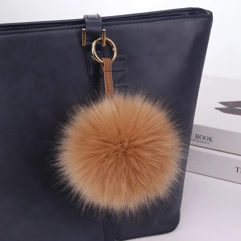18 Colors Classic Plush Pompom Keychain Fluffy Leather Keyring for Women Girls Bag charm Jewelry Key Chain Gifts 241125