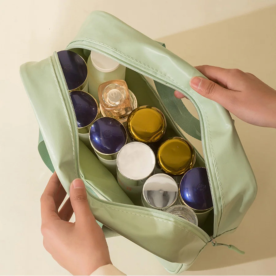 Travel Toiletry Bag for Women and Men Matte Translucent Toiletry Bag with Handy Handle Makeup Cosmetic Organizer Bag for Trave 241128