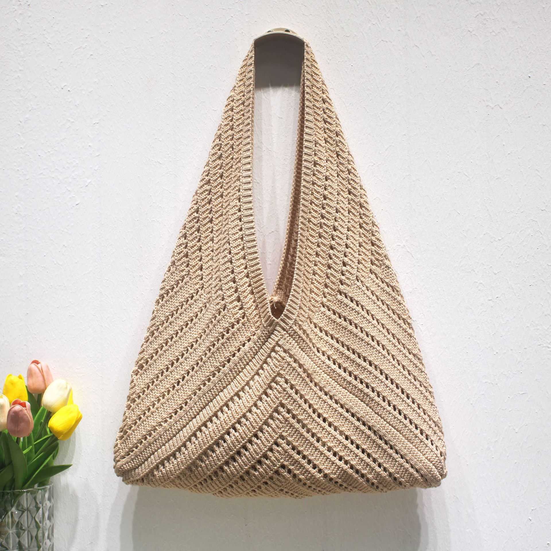 Artistic woven bag for women 2024 new trendy and fashionable casual shoulder bag, large capacity commuting tote bag