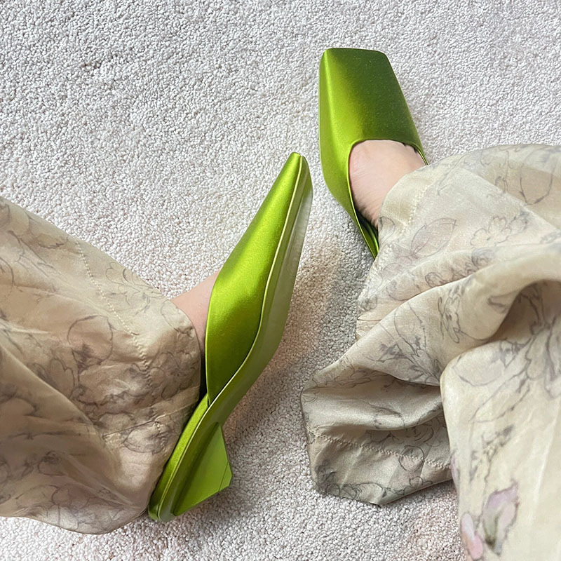 Elegant Green Satin Design Slippers Women 2024 Summer Fashion Middle Heel Square Toe Mules Loafers Brand Slide Sandals