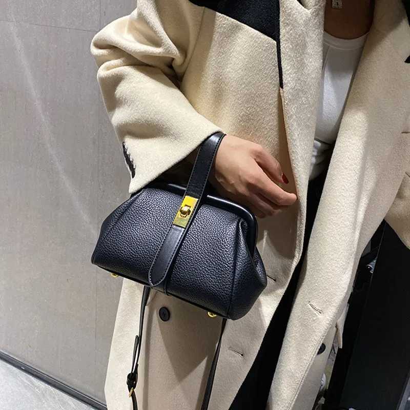 Womens Bags New Trend Handbags Quty Retro Designer Luxury Crossbody Bags Female Shopping Totes Shoulder Free ShippingC250311
