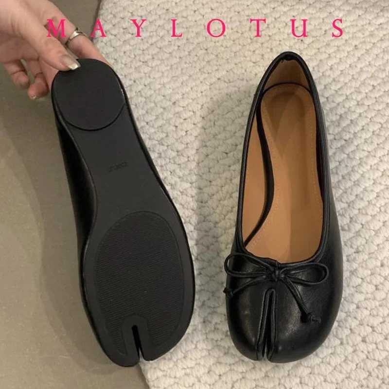 Spring Women Flat Split Toe Shoes with Bow Soft Leather Bow Tie Front Shallow Slip On Girls Tabi Shoes Flats Ballet ShoesC241128