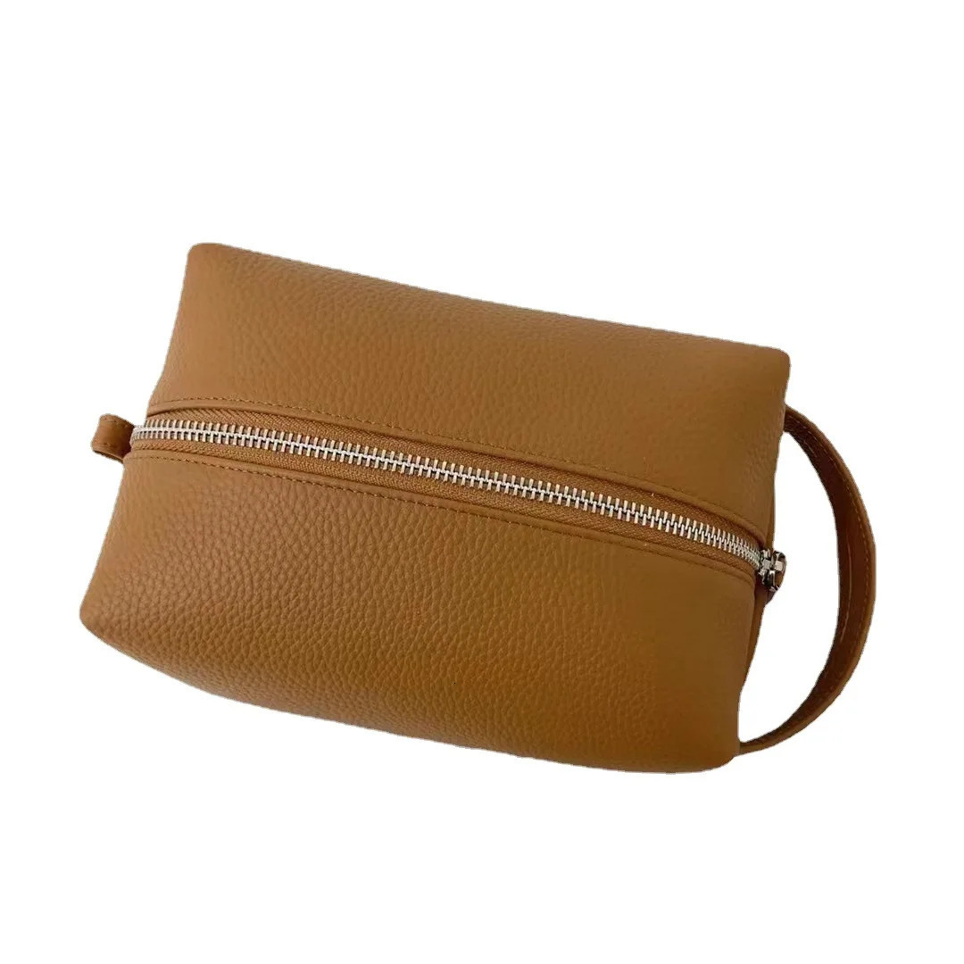 Free Customized Letters Cow Leather High Quality Wash Bag Large Capacity Genuine Leather Travel Portable Cosmetic Bag For Women 241128