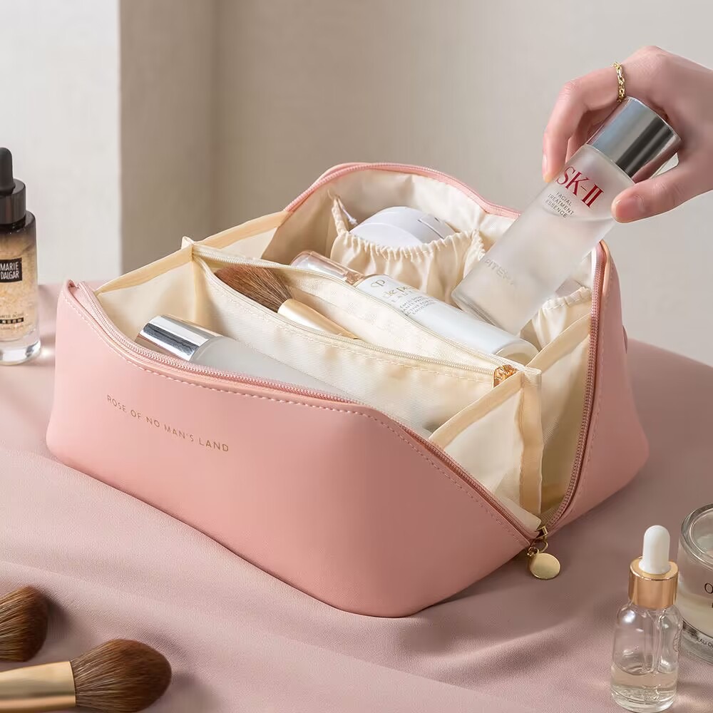 2024 New Women's Large Capacity Portable Makeup New Case Travel Wash Cosmetic Storage Bag