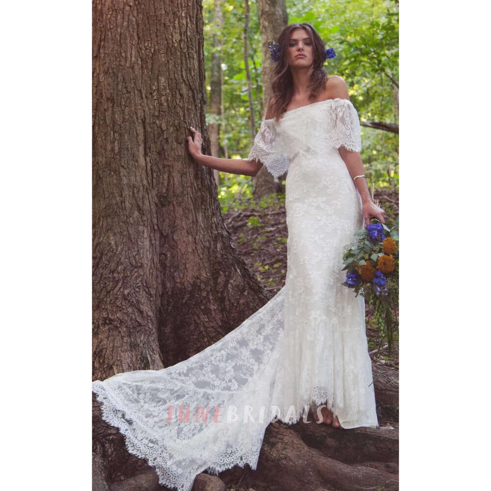 Boho Off Shoulder Sheath Scalloped Lace Wedding Dresses With Long Train Romantic Beach Bohemian Bridal Gowns