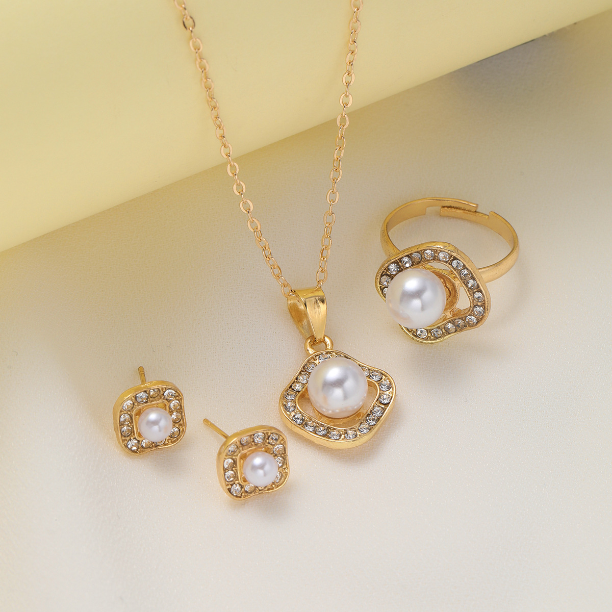 Diamond-set square pearl earrings ring necklace 3-piece set of cross-border fashion in Europe and the United States new creative senior design sense