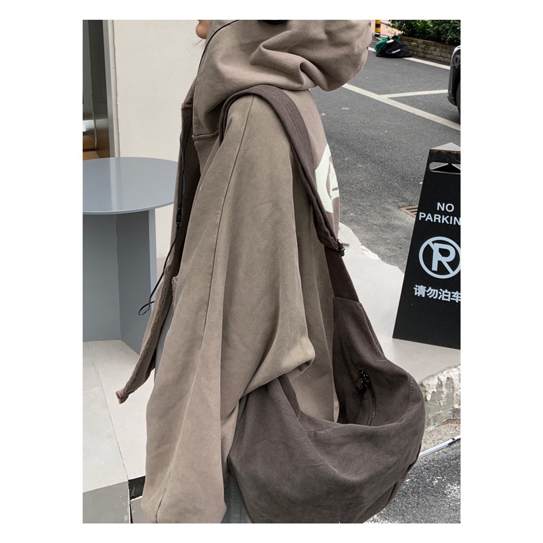 2024 New Coffee Single Shoulder Crossbody Dumpg Bag Canvas Women's Bag, New Small and Lazy Style