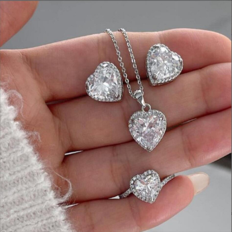 Cross-border new inlaid full of diamonds love zirconium necklace earrings ring set of three pieces of fashion high-class sense of jewelry