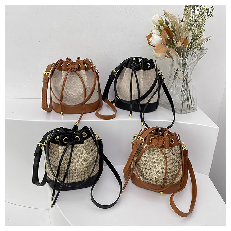 Fashionable stylish small female 2025S designer new bucket crossbody handbag high-end and niche bag commuting shoulder bag