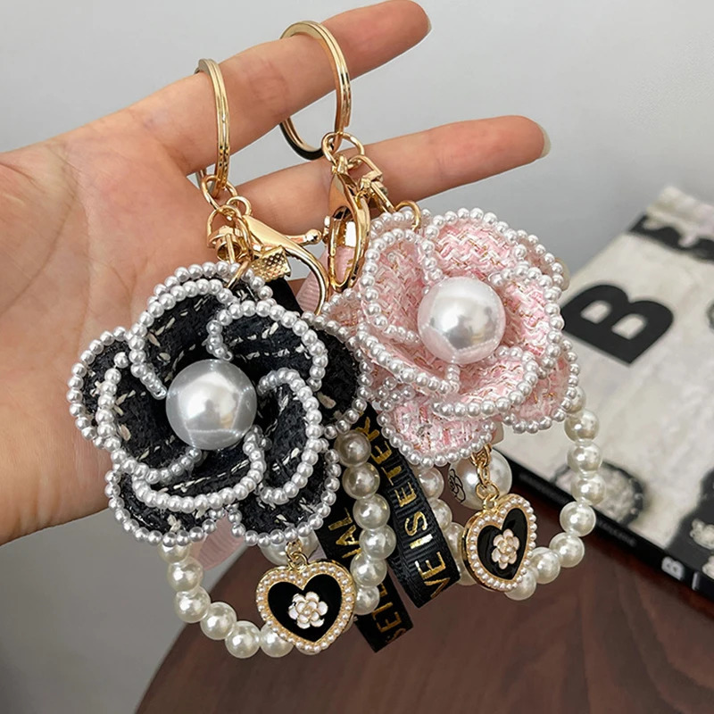 Pearl Chain Camellia Weave Handmade Keychain Car Key Ring Bag Pendant Accessories Keyfob Women Girl Keyring Gift Jewelry 241125