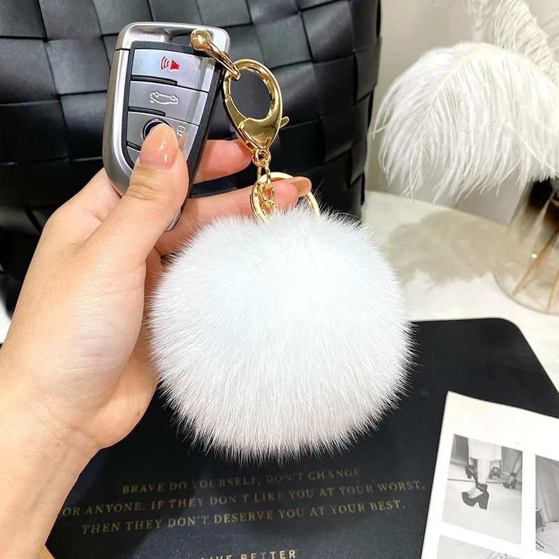 9CM Real Fur Ball Keychains for Women Girls Soft Plush Pompom Pendant Key Chains Rings Keyring Holder Charm Bag Gifts 241125