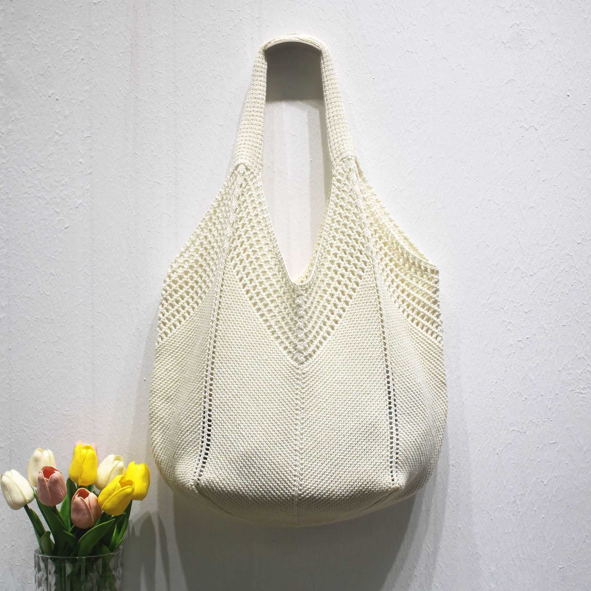 Leisure large capacity polyester knitted bag, new hollow knitted bag, sweet style shoulder bag, vacation beach bag, women's bag