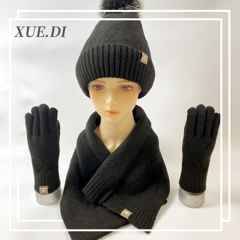 Amazon's new solid color wool warm hat scarf glove three piece set cold resistant wool ball and velvet knitted set