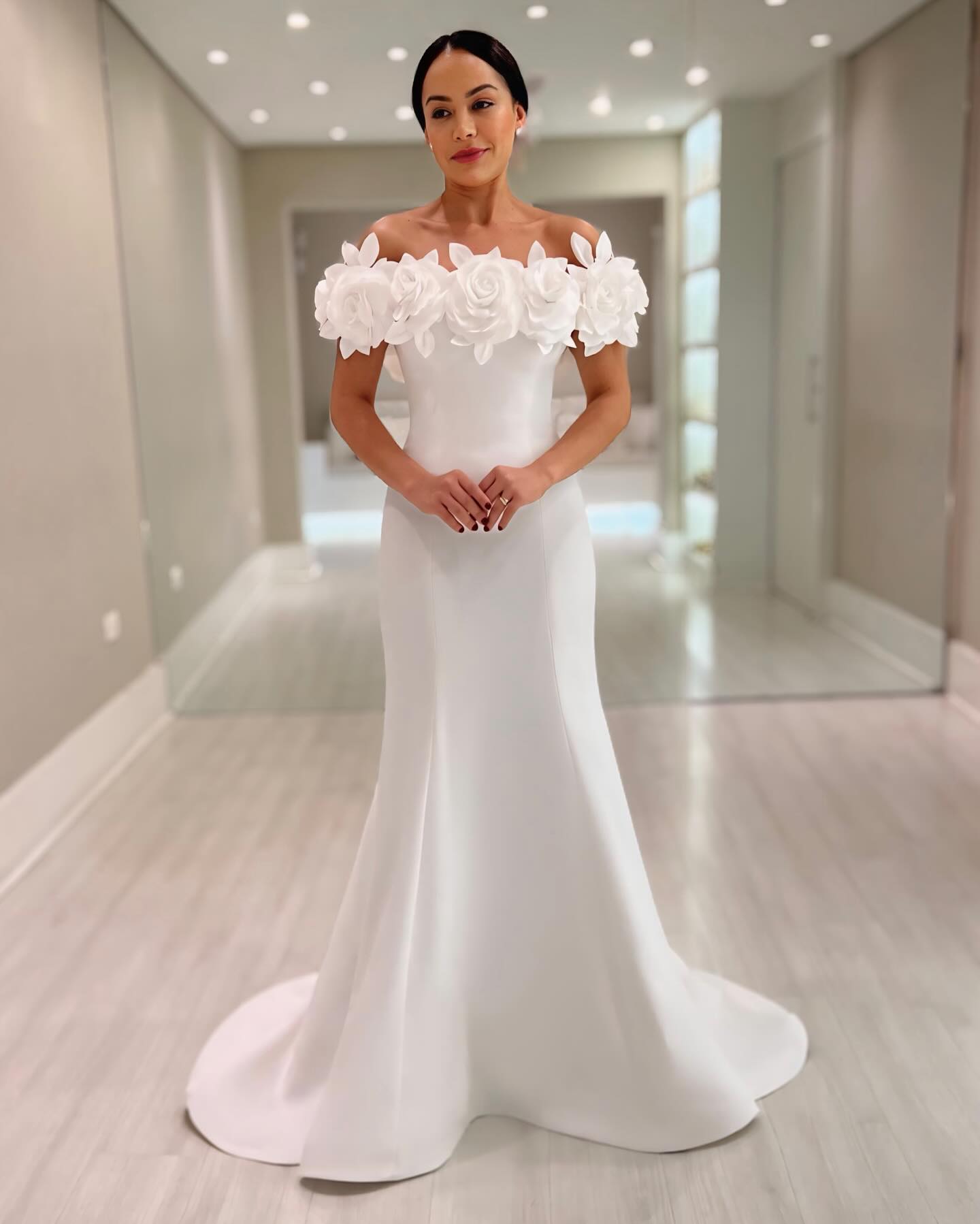 Elegant Mermaid Chart Wedding Dress appliqued off shoulder wedding dresses Bridal Gowns or length satin robe de mariage