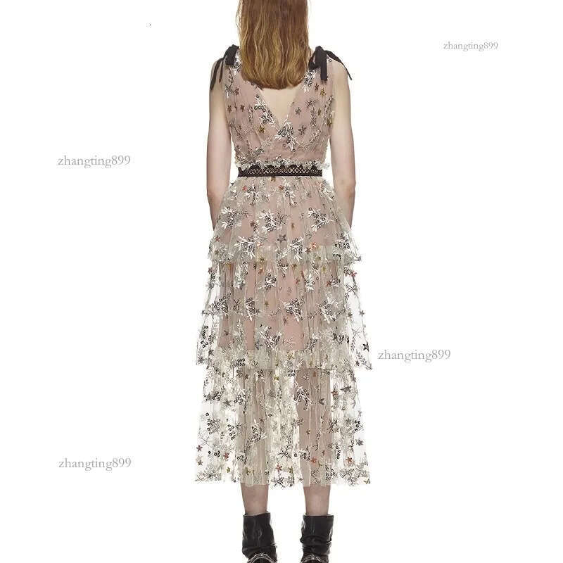 High-end Self Portrait V-neck Spaghetti Strap Cake Mesh Dress Stars Sequined Embroidery Ruffled Long Beach Summer 210525