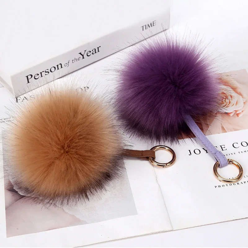 18 Colors Classic Plush Pompom Keychain Fluffy Leather Keyring for Women Girls Bag charm Jewelry Key Chain Gifts 241125