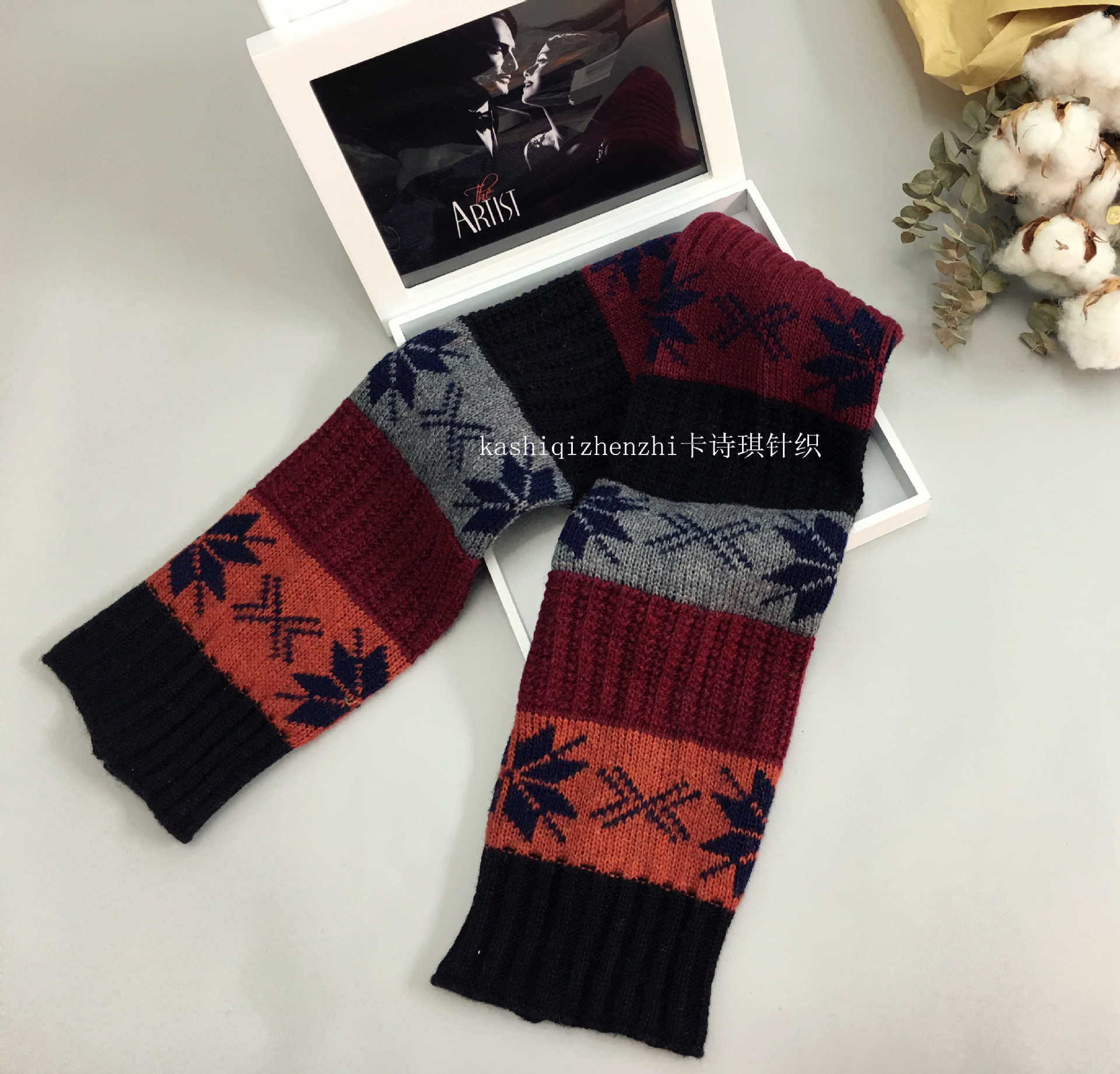 Autumn and Winter Forest Women's Warm Wool Socks Women's Leg Socks Boots Socks Color blocked Maple Leaf Pile Socks, Manufacturer Wholesale