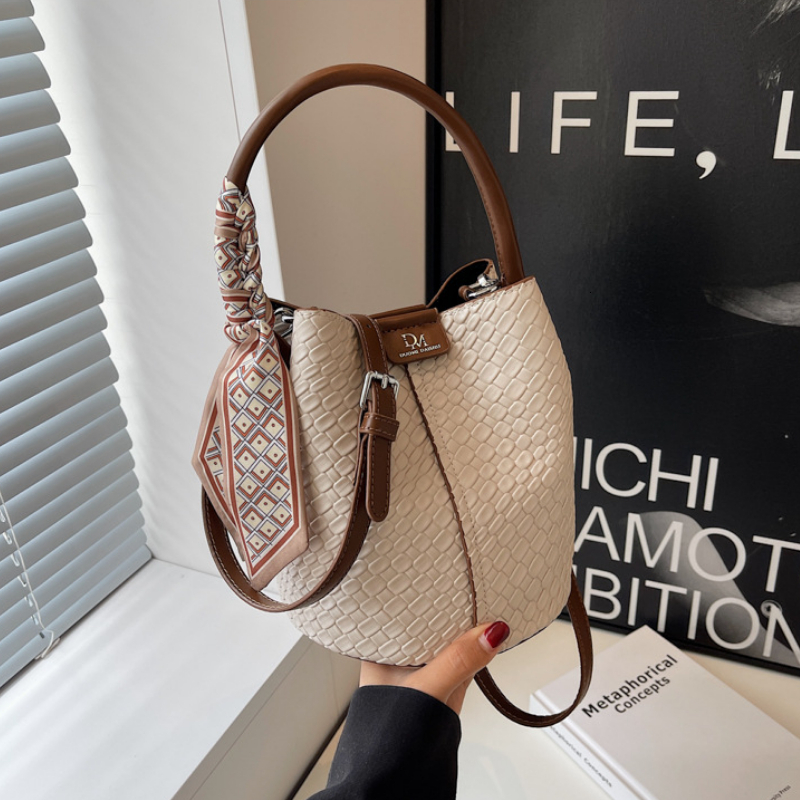 New leisure retro bucket with scarf large capacity wallet and handbag trend women s casual shoulder simple woven pattern designer crossbody bag