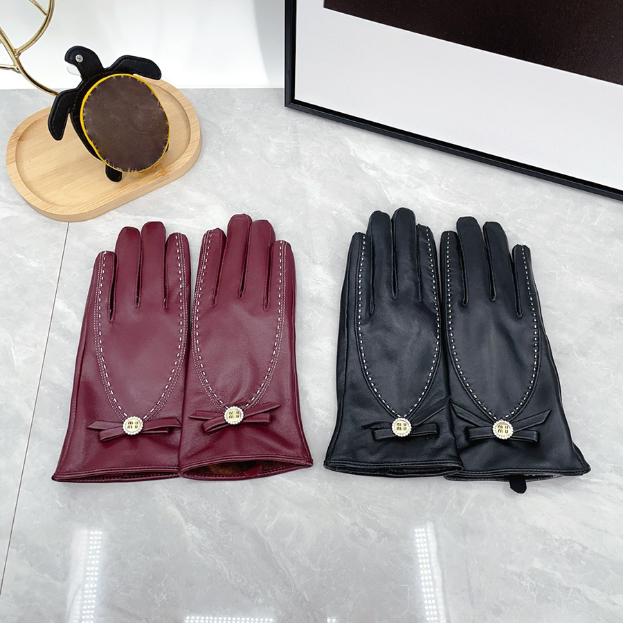 Designer Men's Alphabet Warm Winter Fashion Women's Thick Knitted Gloves Five Finger Anti Cold Touch Screen Connected G