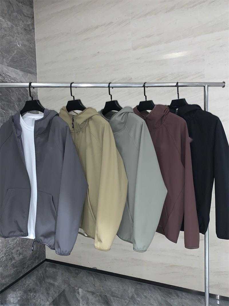 Men's jacket New Fall/winter fleece warm waterproof windproof tear resistant hooded jacket for men J241128
